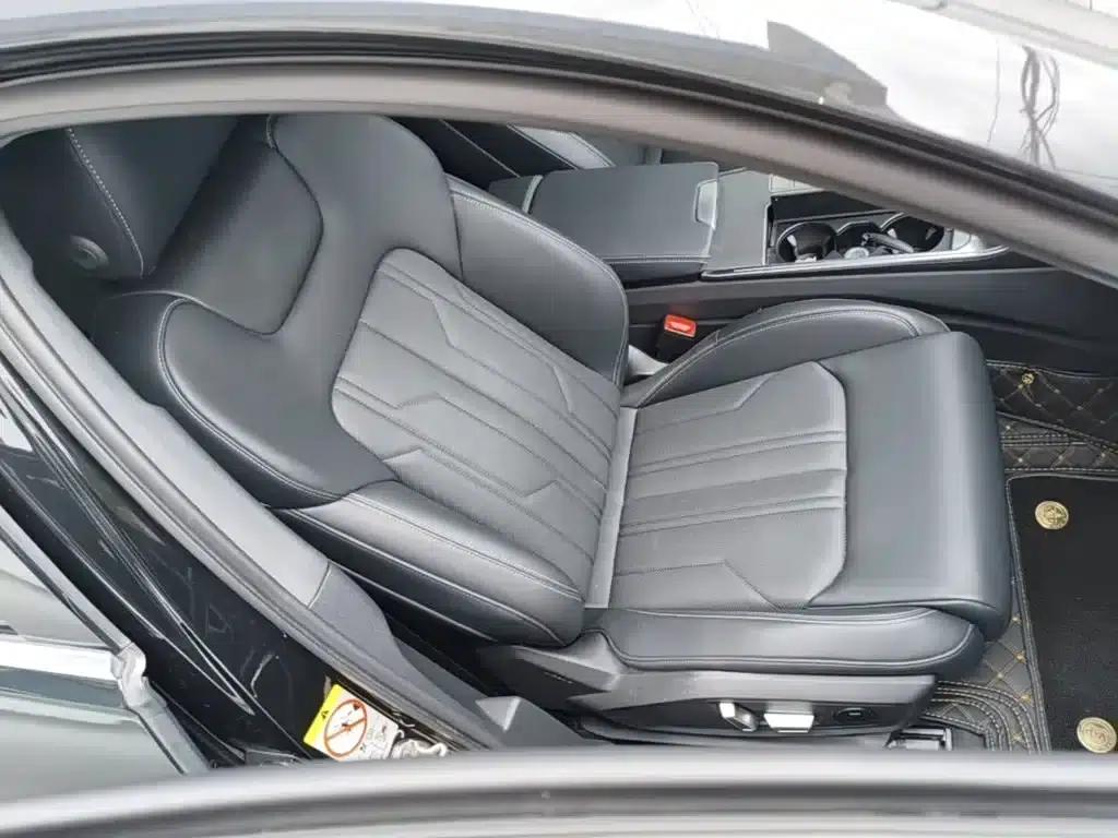 Audi A6L 2025 Facelift 40 TFSI Luxury Dynamic — миниатюра 25
