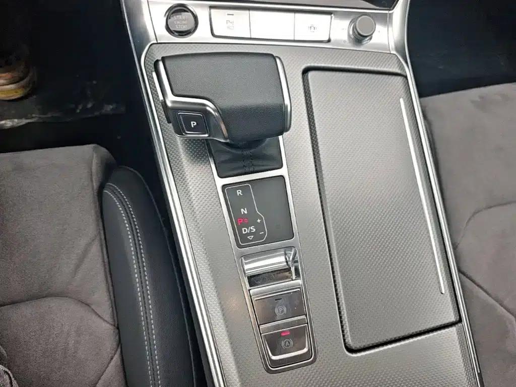 Audi A6L 2024 40 TFSI Luxury Dynamic — миниатюра 21