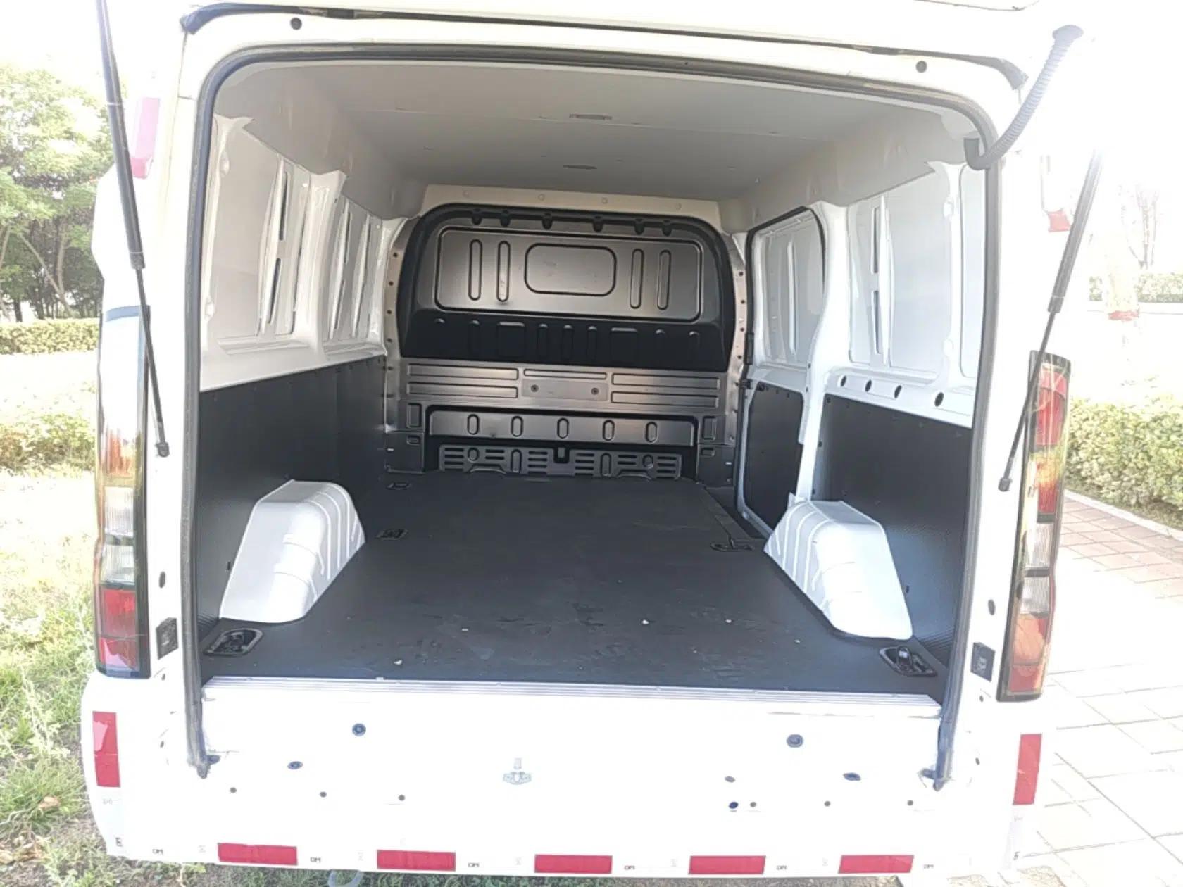 JMC Fushun 2023 2.0T Manual Short-Wheelbase Low-Roof Commercial Van 2/3 Seats with Lift-Up Tailgate — миниатюра 27
