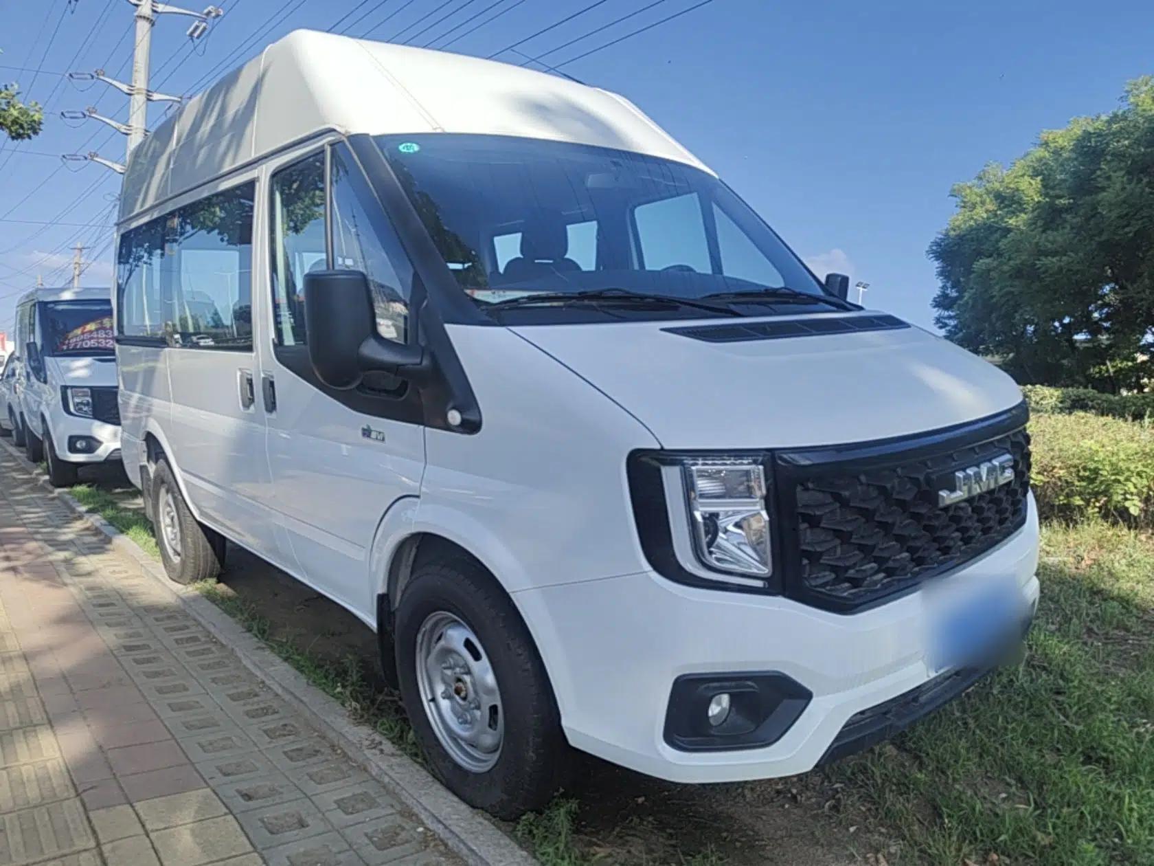 JMC Fushun 2022 2.0T Manual Multi-Function Passenger Vehicle Short Wheelbase Mid-Height Roof 6-Seater — миниатюра 3