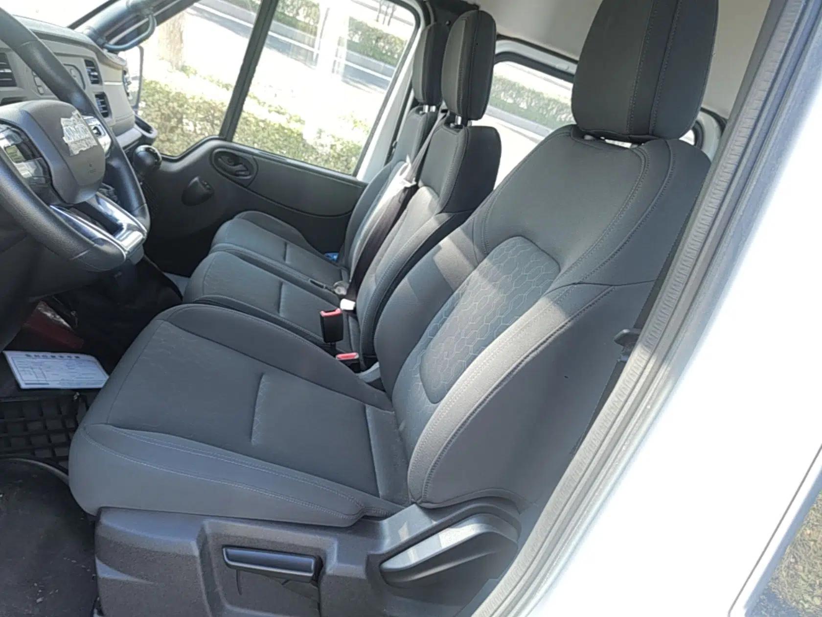 JMC Fushun 2022 2.0T Manual Multi-Function Passenger Vehicle Short Wheelbase Mid-Height Roof 6-Seater — миниатюра 22