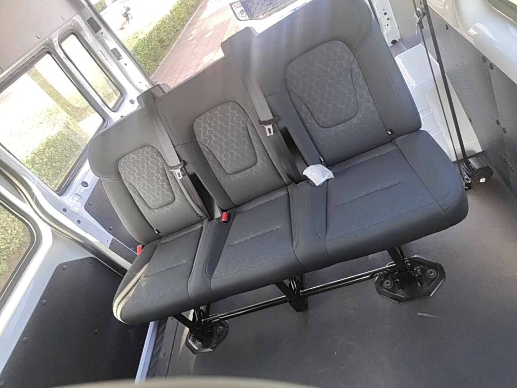 JMC Fushun 2022 2.0T Manual Multi-Function Passenger Vehicle Short Wheelbase Mid-Height Roof 6-Seater — миниатюра 25