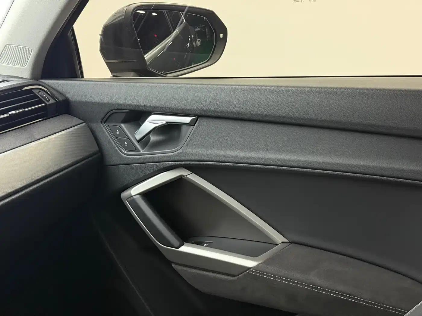 Audi Q3 2022 35 TFSI Progressive Dynamic — миниатюра 11