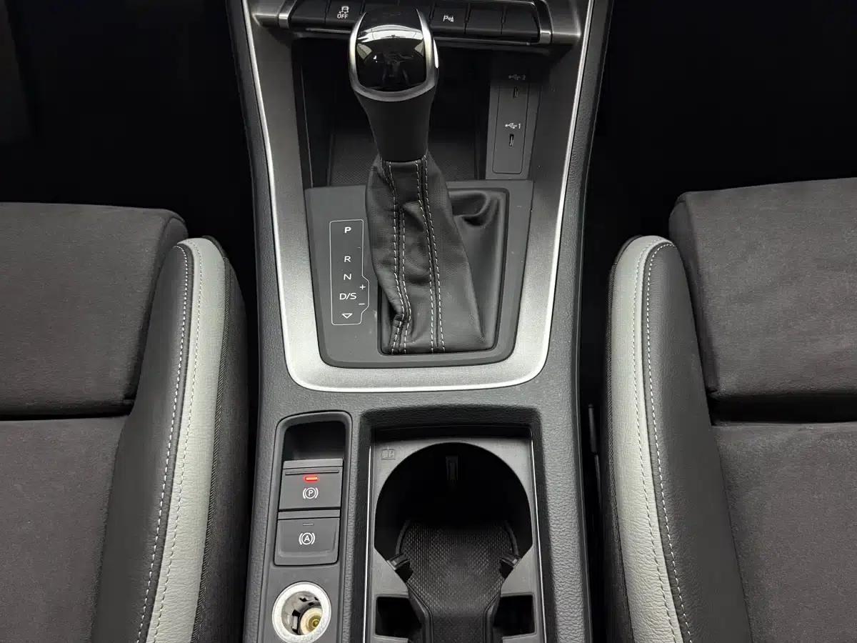Audi Q3 2022 35 TFSI Progressive Dynamic — миниатюра 12