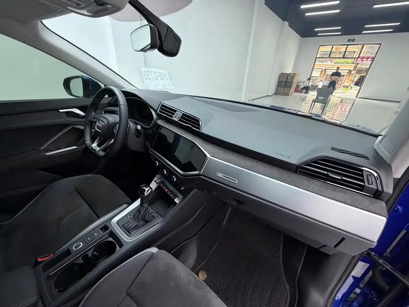 Audi Q3 2021 35 TFSI Fashion Dynamic Edition — миниатюра 18