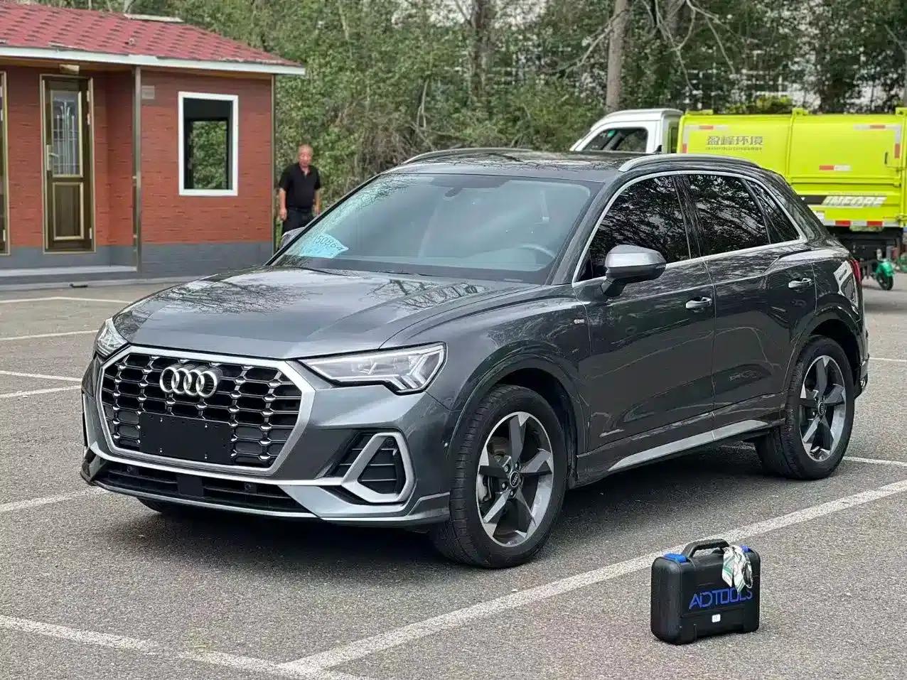Audi Q3 2023 35 TFSI Fashion Dynamic (1.4T) — миниатюра 1