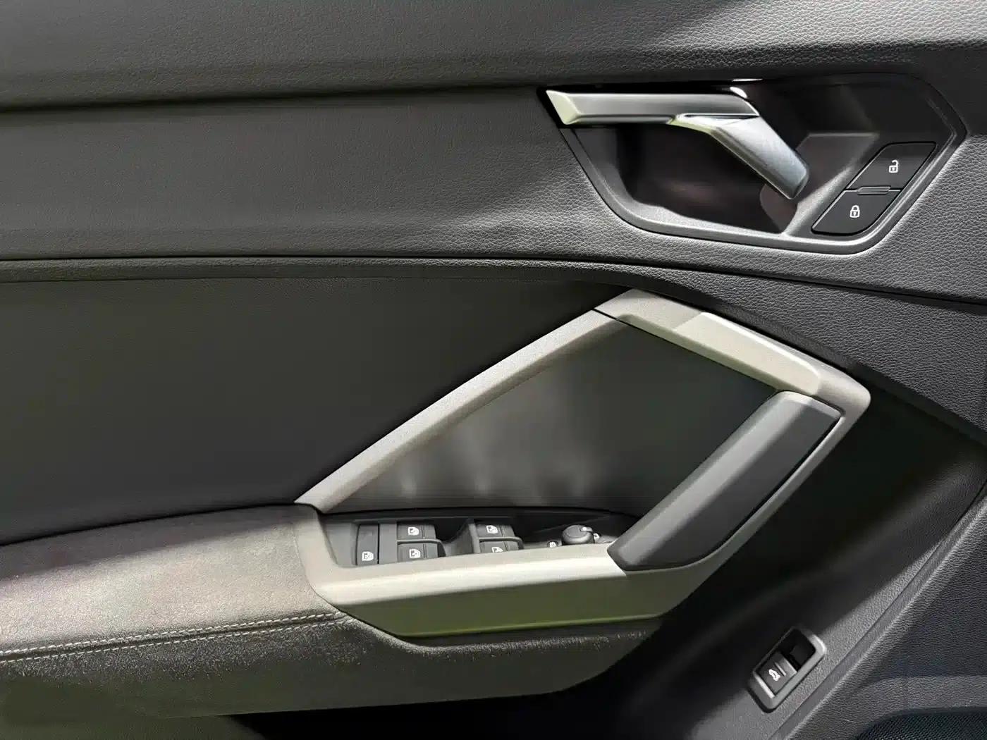 Audi Q3 2022 35 TFSI Fashion Dynamic Edition — миниатюра 17