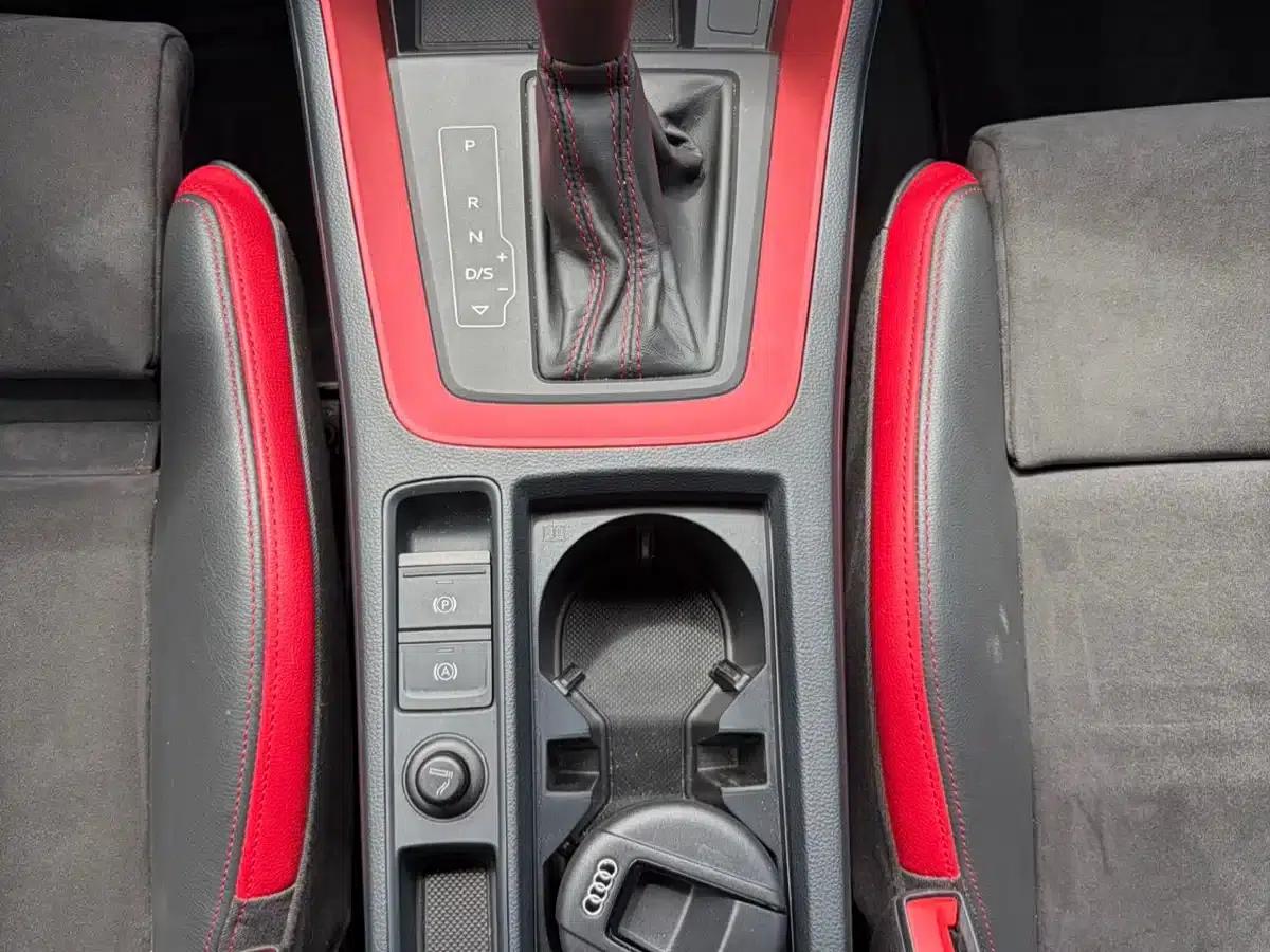Audi Q3 2021 35 TFSI Fashion Dynamic Edition — миниатюра 12