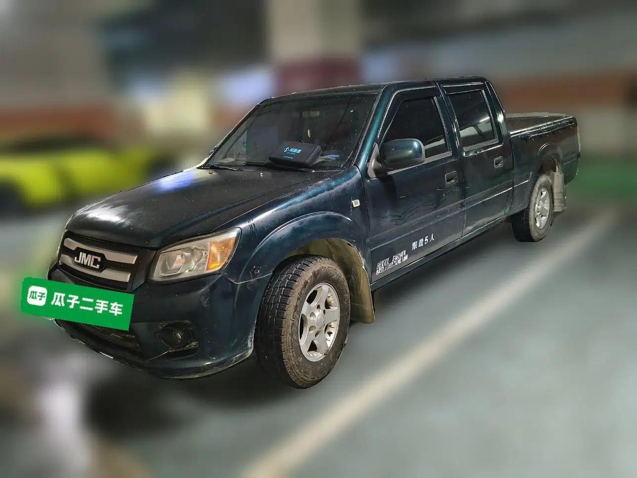 JMC Baodian 2018 2.9T New Value-Packed Two-Wheel-Drive Diesel Comfort Version with Extended Cargo Bed – JX4D30B5L — миниатюра 1