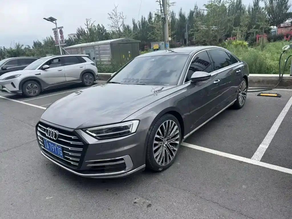 2021 Audi A8 A8L 50 TFSI quattro Comfort — миниатюра 2