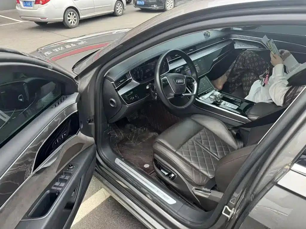 2021 Audi A8 A8L 50 TFSI quattro Comfort — миниатюра 10