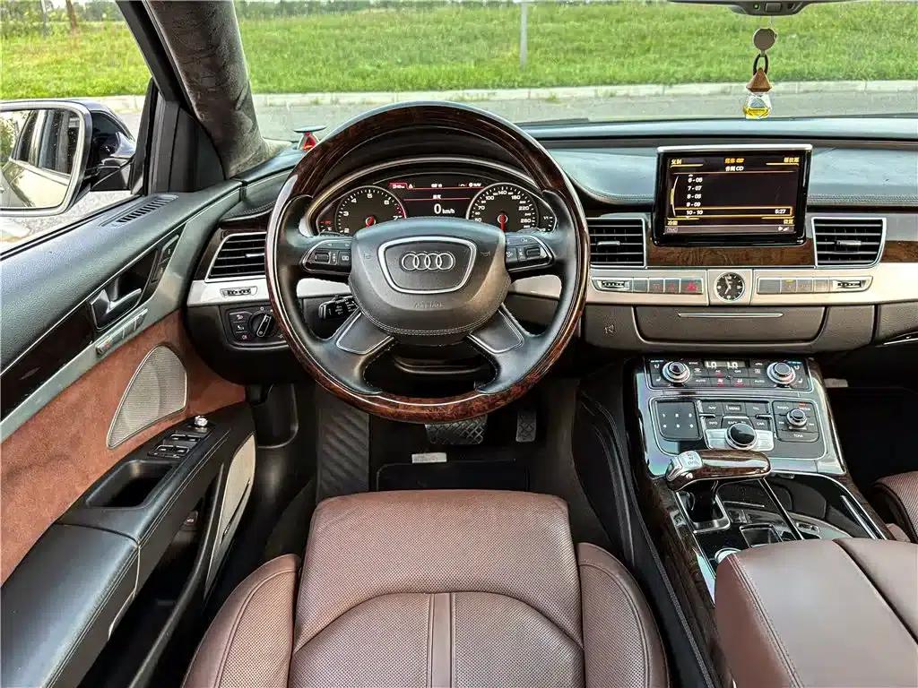 2013 Audi A8 A8L 50 TFSI quattro Premium — миниатюра 24