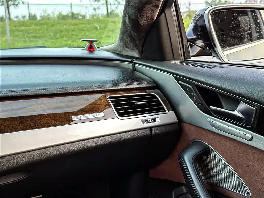 2013 Audi A8 A8L 50 TFSI quattro Premium — миниатюра 25
