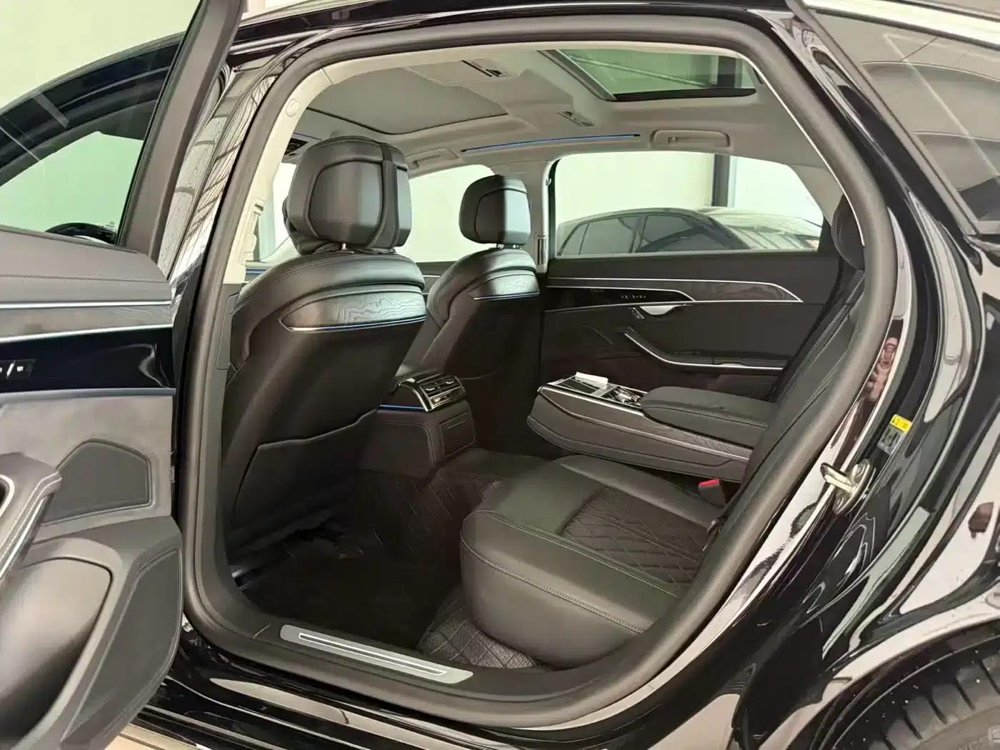 2024 Audi A8 A8L 50 TFSI quattro Premium Edition — миниатюра 8