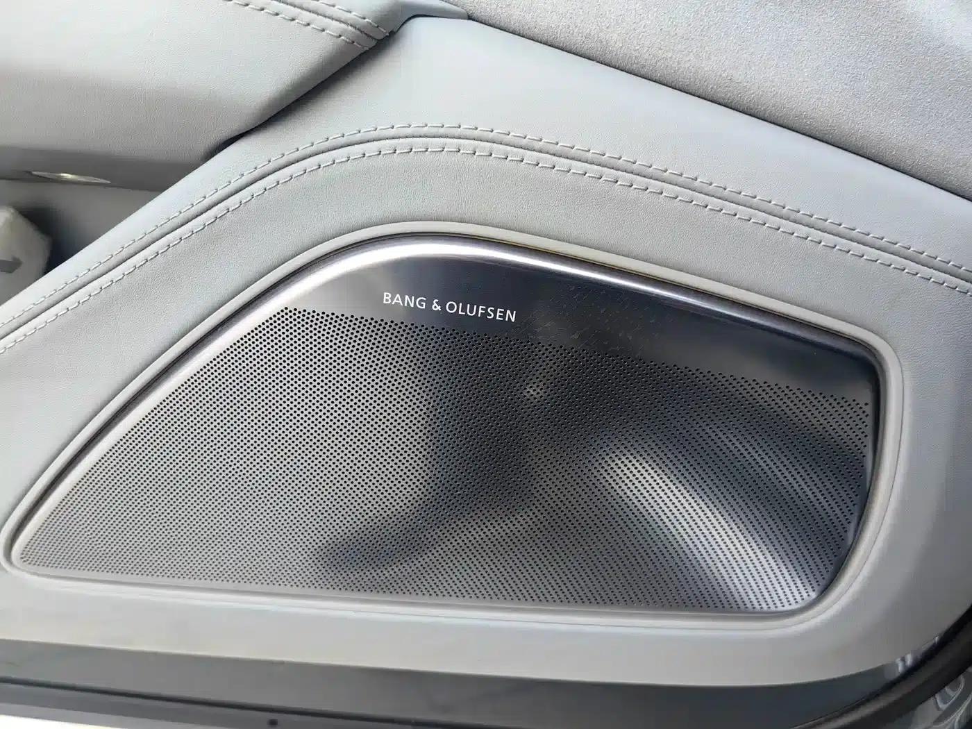 2013 Audi A8 A8L 50 TFSI quattro Exclusive Edition — миниатюра 10