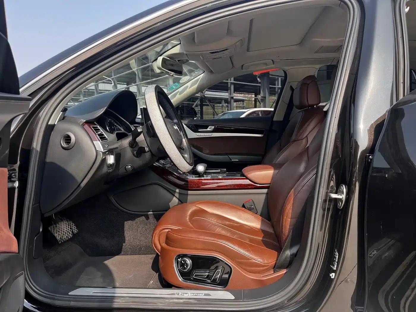2013 Audi A8 A8L 40 hybrid — миниатюра 7