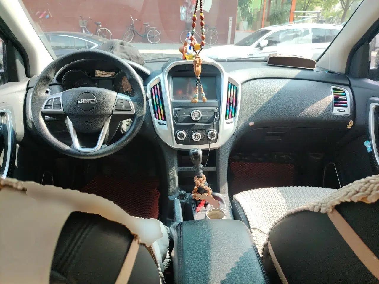 JMC Yuhu 3 2018 1.8T Gasoline Two-Wheel Drive Advanced Edition Standard Wheelbase — миниатюра 9