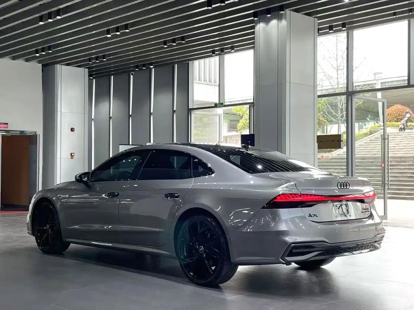 Audi A7L 2025 45 TFSI quattro Black Knight Edition — миниатюра 9