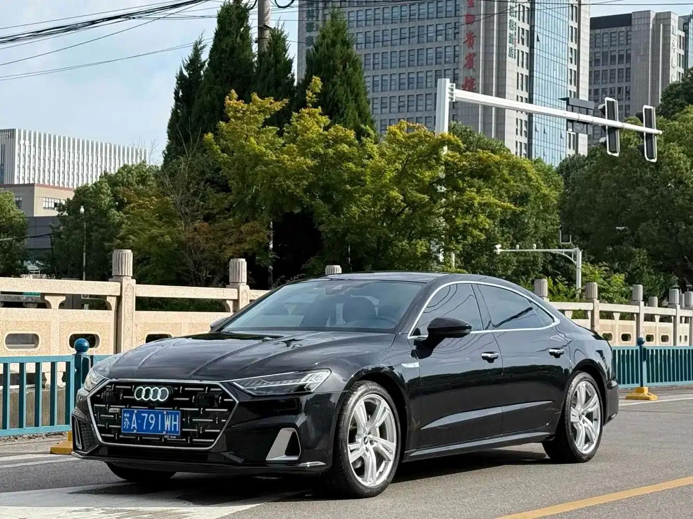 Audi A7L 2022 45 TFSI S-line Dream Future Edition — миниатюра 1
