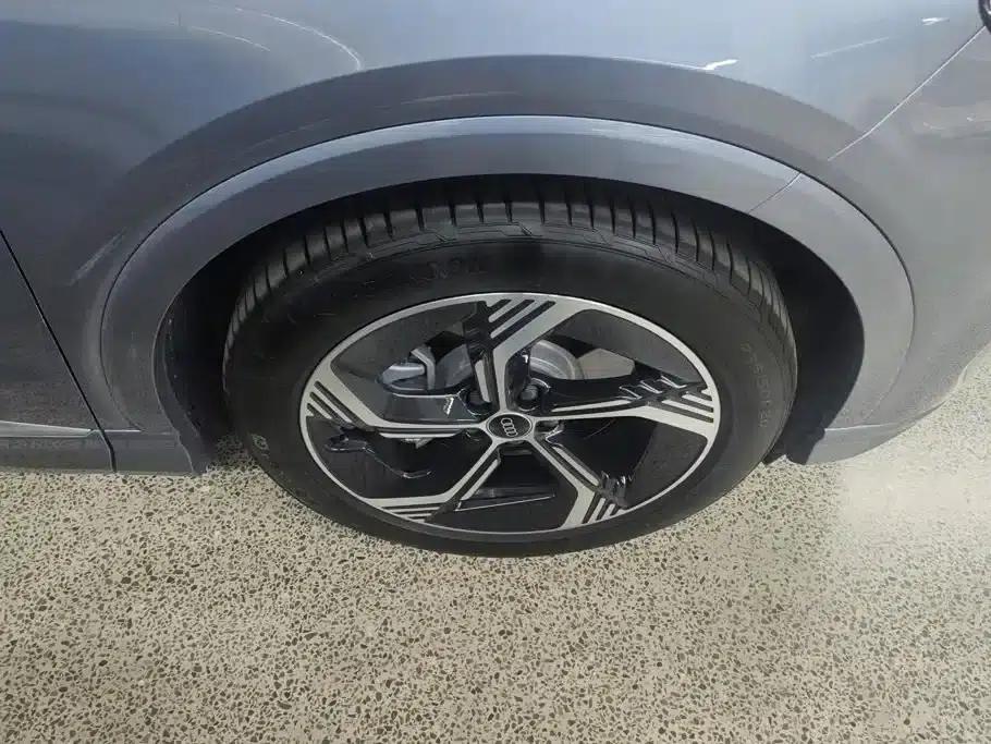 Audi Q4 e-tron 2024 Model 40 e-tron Trailblazer — миниатюра 6