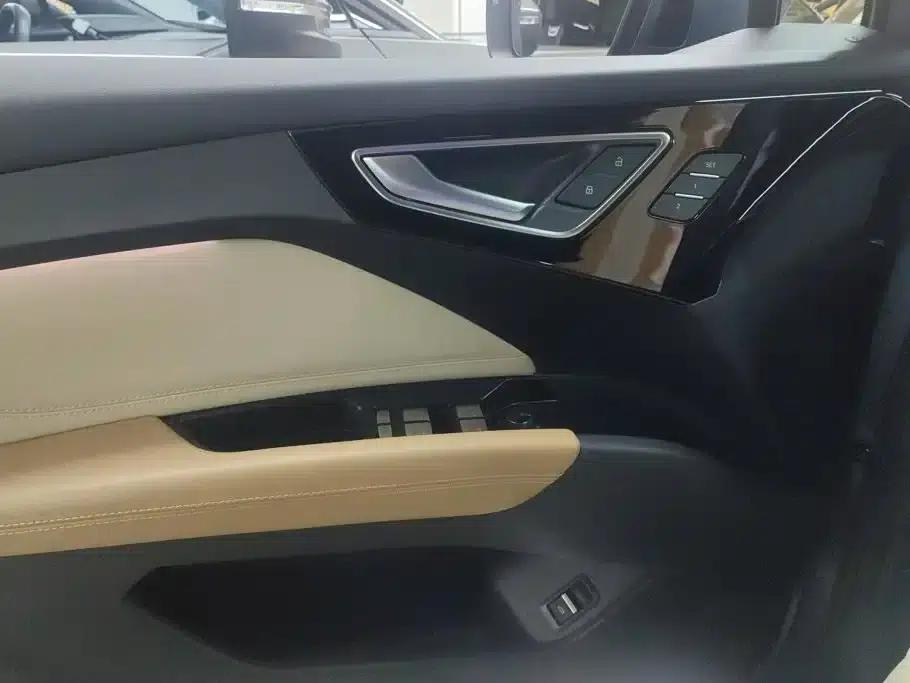 Audi Q4 e-tron 2024 Model 40 e-tron Trailblazer — миниатюра 7