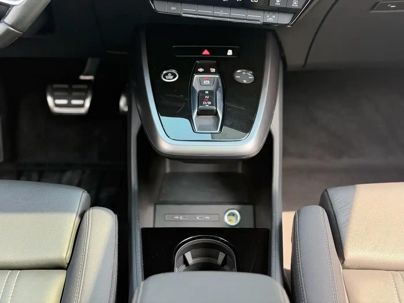 Audi Q4 e-tron 2023 Model 40 e-tron Adventure Edition — миниатюра 11