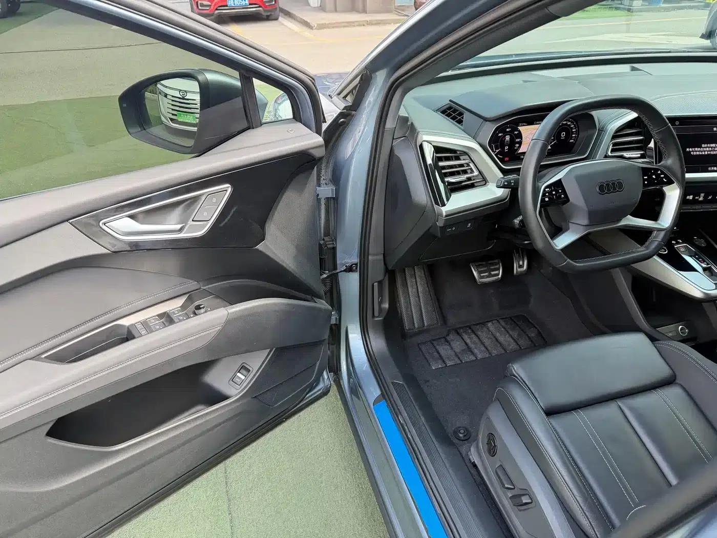 Audi Q4 e-tron 2023 Model 40 e-tron Adventure Edition — миниатюра 4