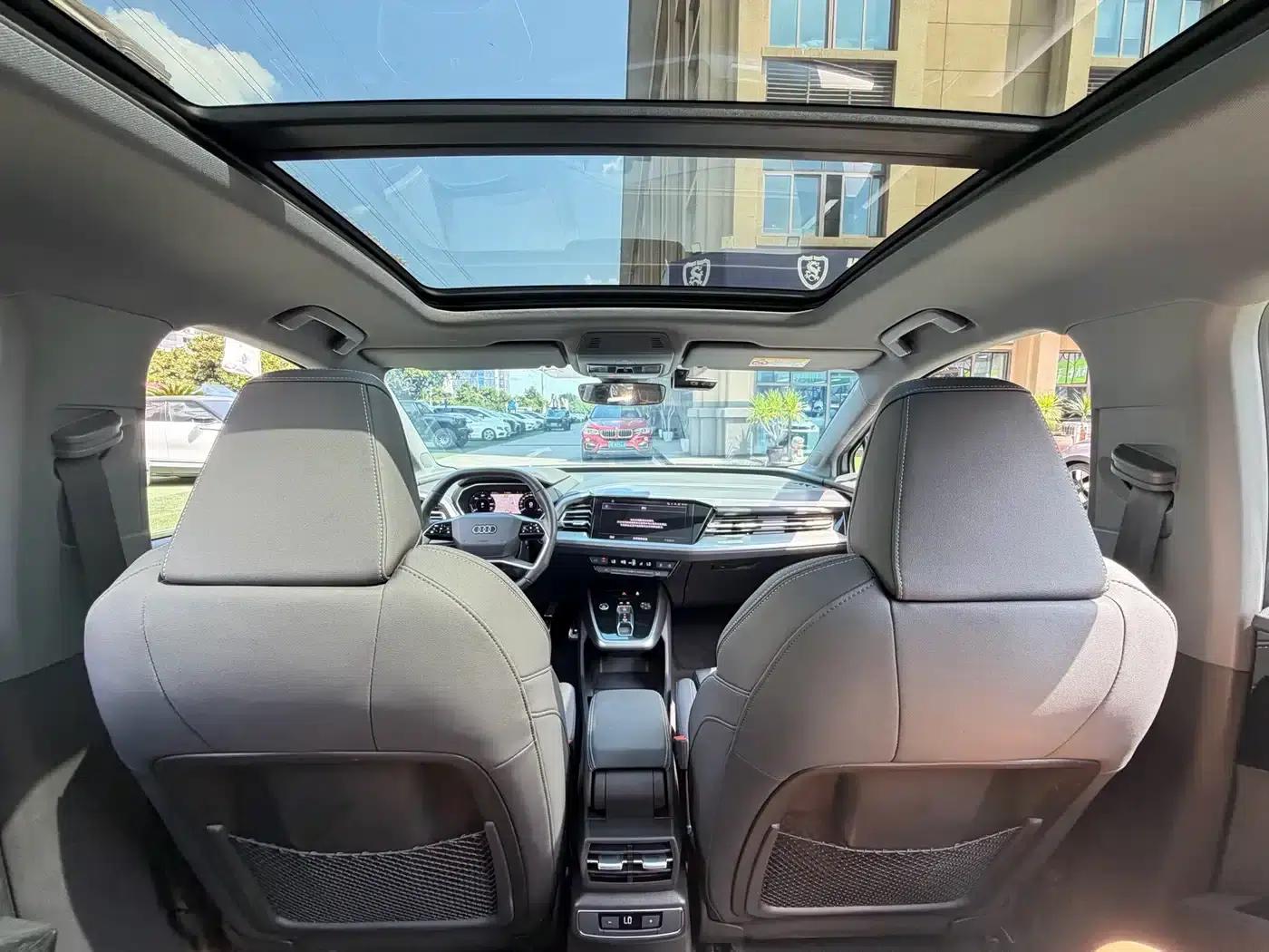 Audi Q4 e-tron 2023 Model 40 e-tron Adventure Edition — миниатюра 8