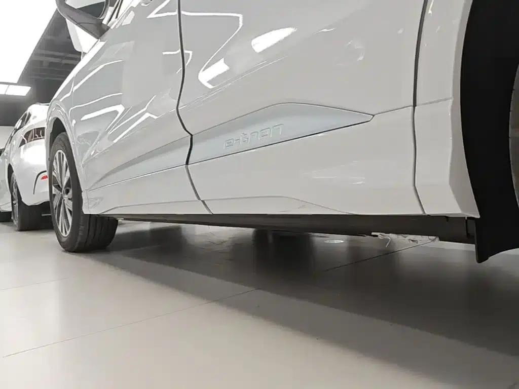Audi Q4 e-tron 2024 Model 40 e-tron Adventure Edition — миниатюра 22