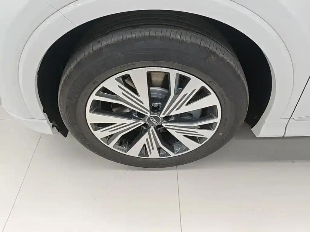 Audi Q4 e-tron 2024 Model 40 e-tron Adventure Edition — миниатюра 23