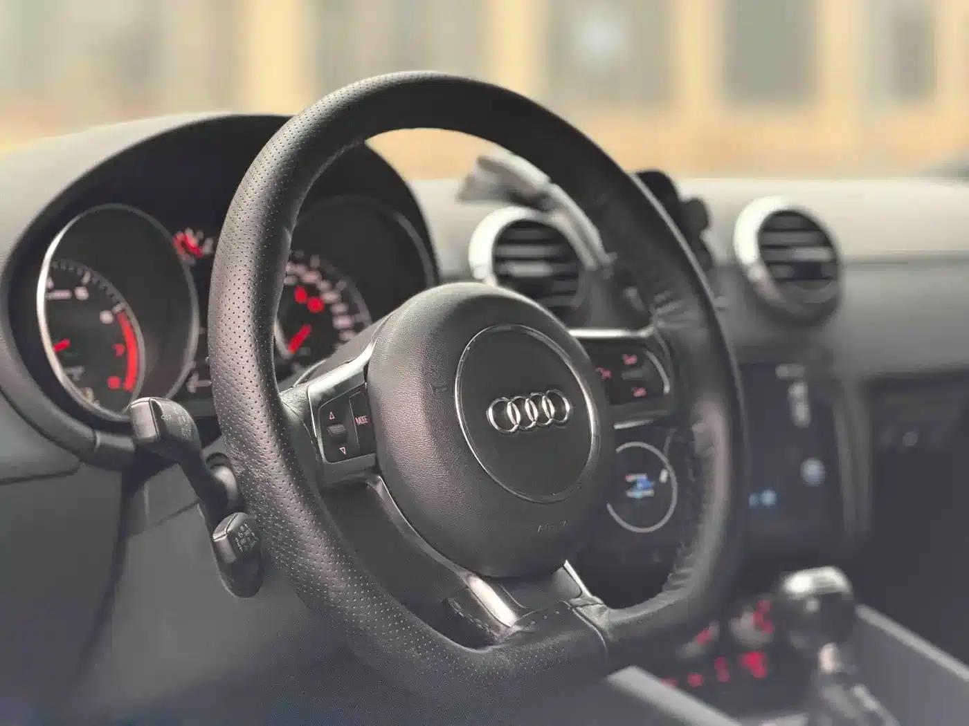 2011 Audi TT Roadster 2.0TFSI — миниатюра 4
