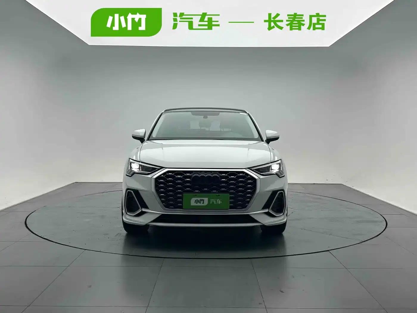 Audi Q3 Sportback 2022 35 TFSI Progressive — миниатюра 2