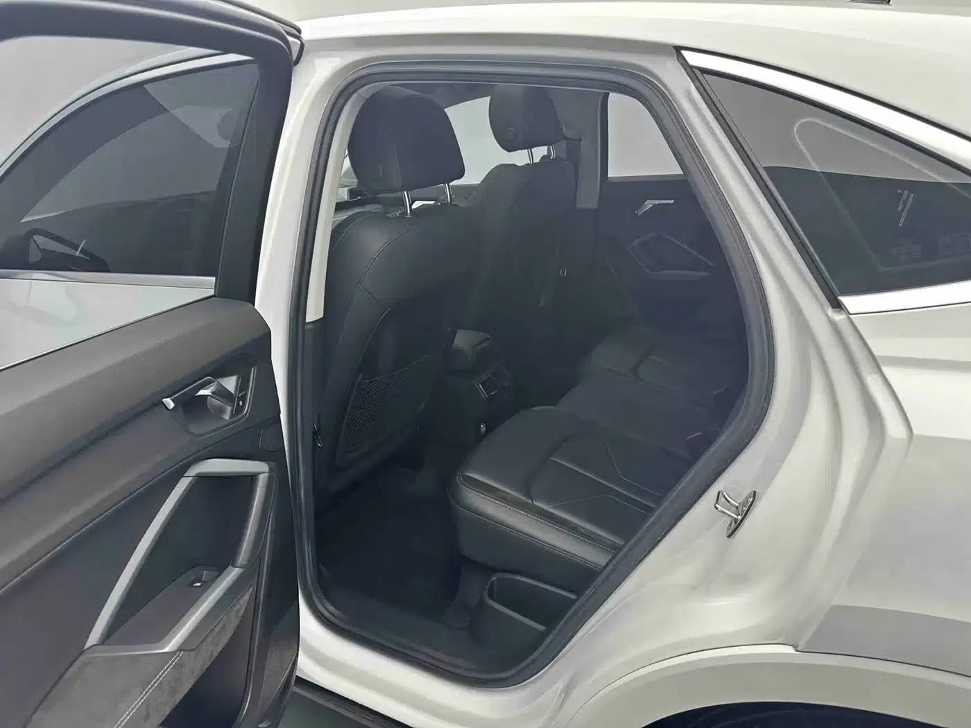 Audi Q3 Sportback 2022 35 TFSI Progressive — миниатюра 12