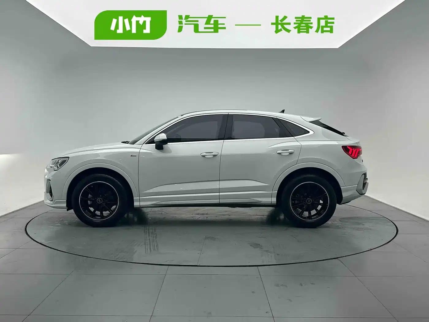 Audi Q3 Sportback 2022 35 TFSI Progressive — миниатюра 3