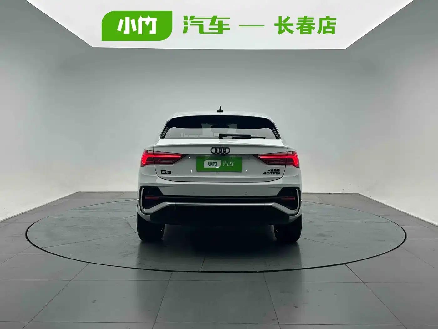 Audi Q3 Sportback 2022 35 TFSI Progressive — миниатюра 4