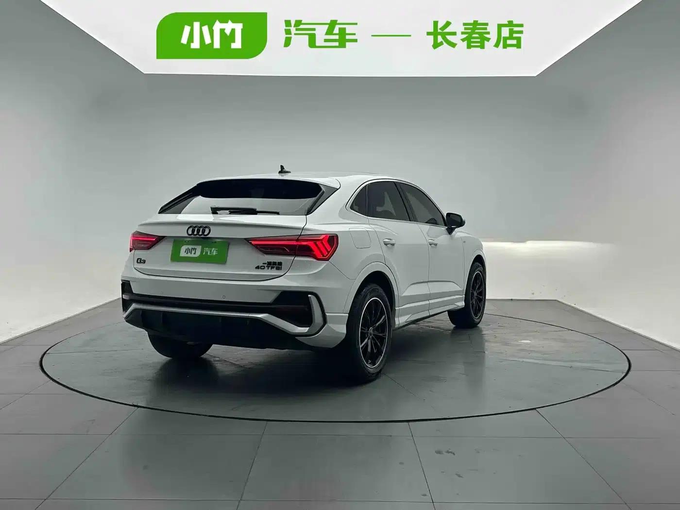 Audi Q3 Sportback 2022 35 TFSI Progressive — миниатюра 6