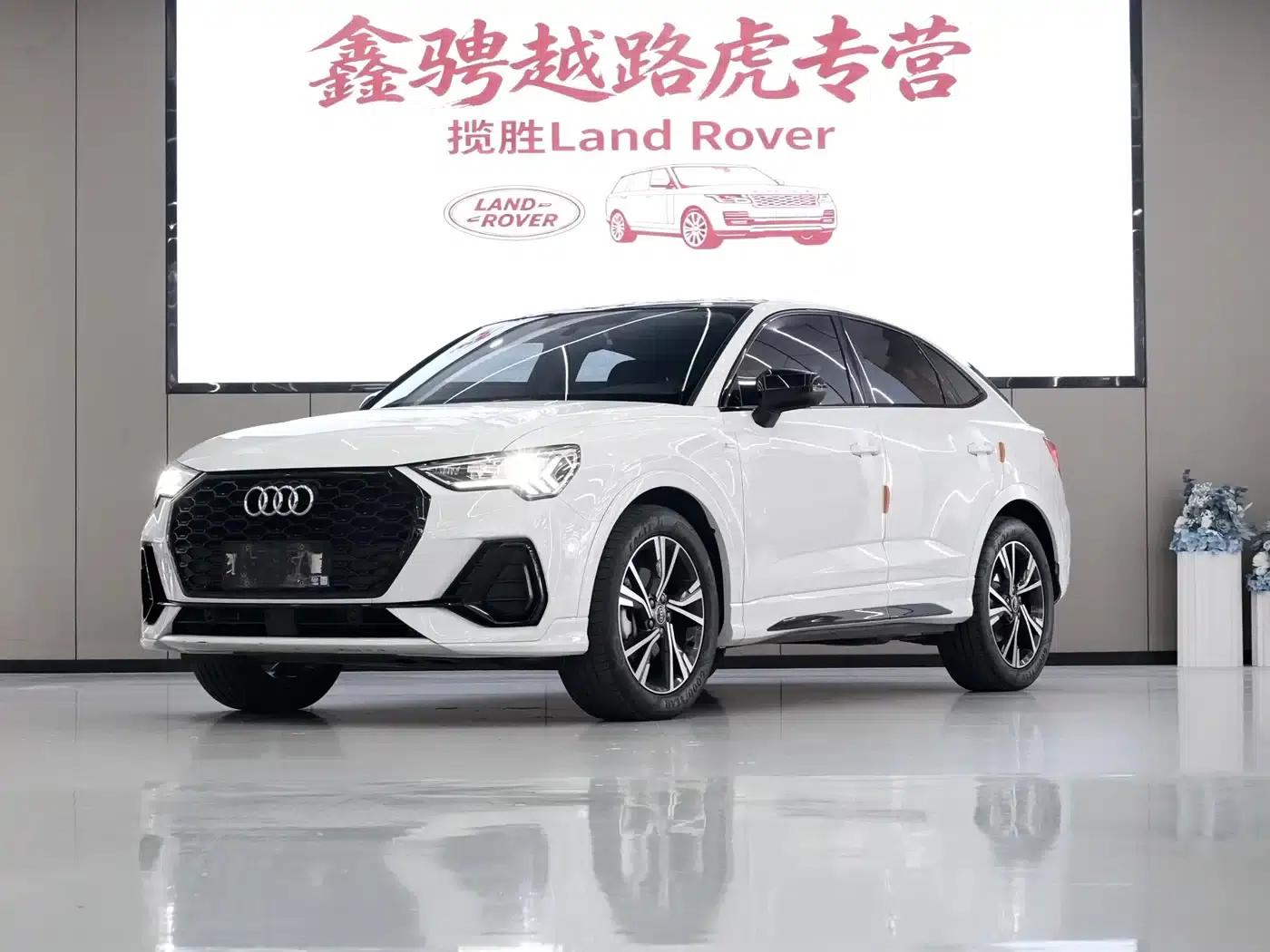 Audi Q3 Sportback 2023 Facelift 40 TFSI Fashion Model — миниатюра 1