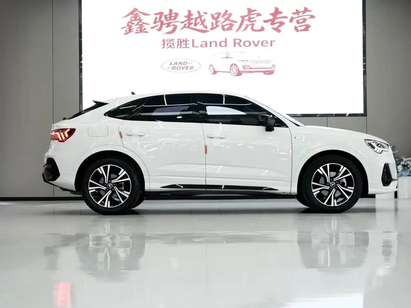 Audi Q3 Sportback 2023 Facelift 40 TFSI Fashion Model — миниатюра 6