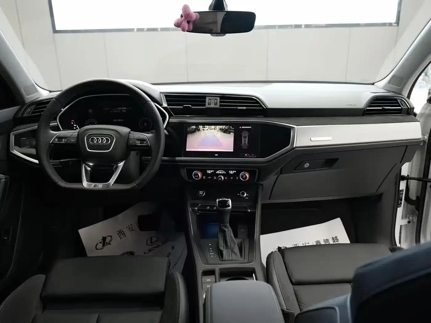 Audi Q3 Sportback 2023 Facelift 40 TFSI Fashion Model — миниатюра 8