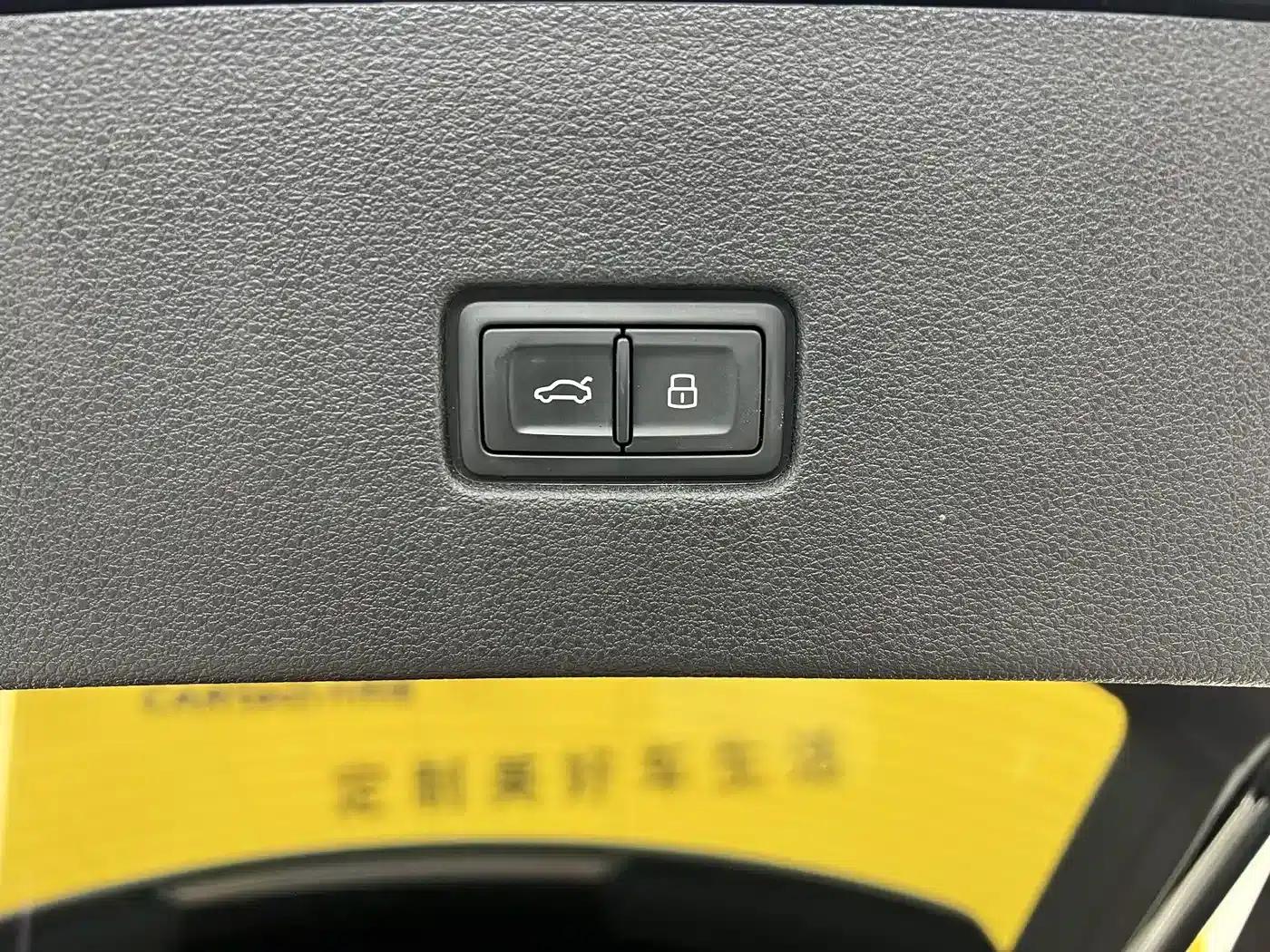 Audi Q8 2024 55 TFSI Luxury Dynamic — миниатюра 29