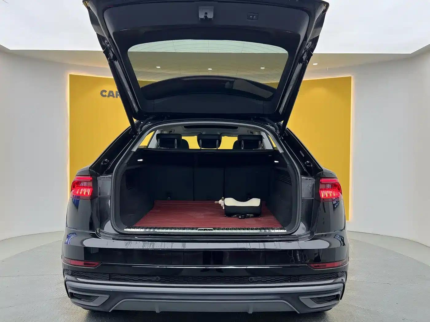 Audi Q8 2024 55 TFSI Luxury Dynamic — миниатюра 31