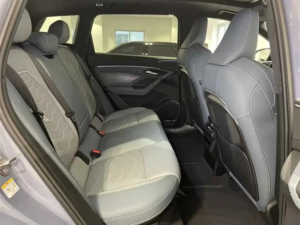 Audi Q6L e-tron 2026 First Edition — миниатюра 8