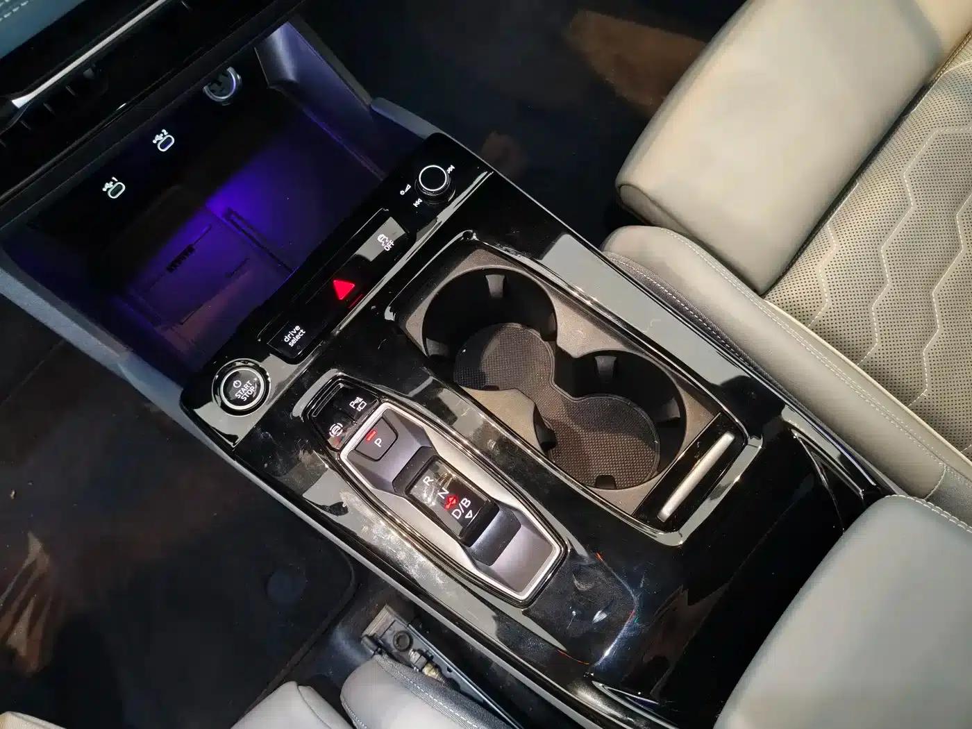 Audi Q6L e-tron 2026 First Edition — миниатюра 7
