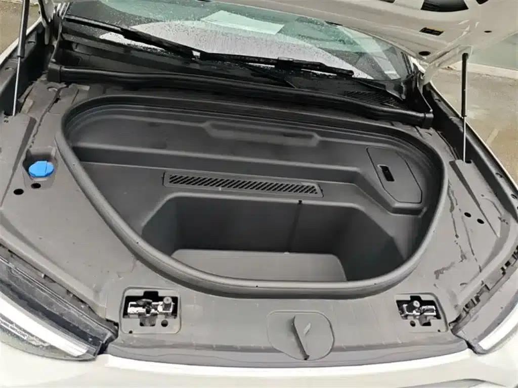 Audi Q6L e-tron 2026 First Edition — миниатюра 16