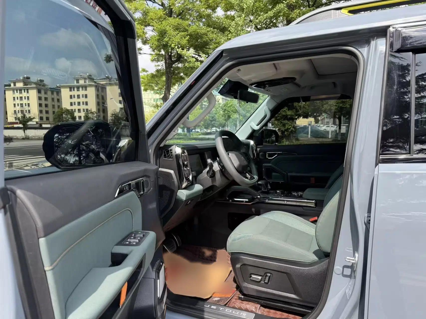 JETOUR Traveler 2023 2.0T All-Wheel-Drive CrossPRO — миниатюра 15