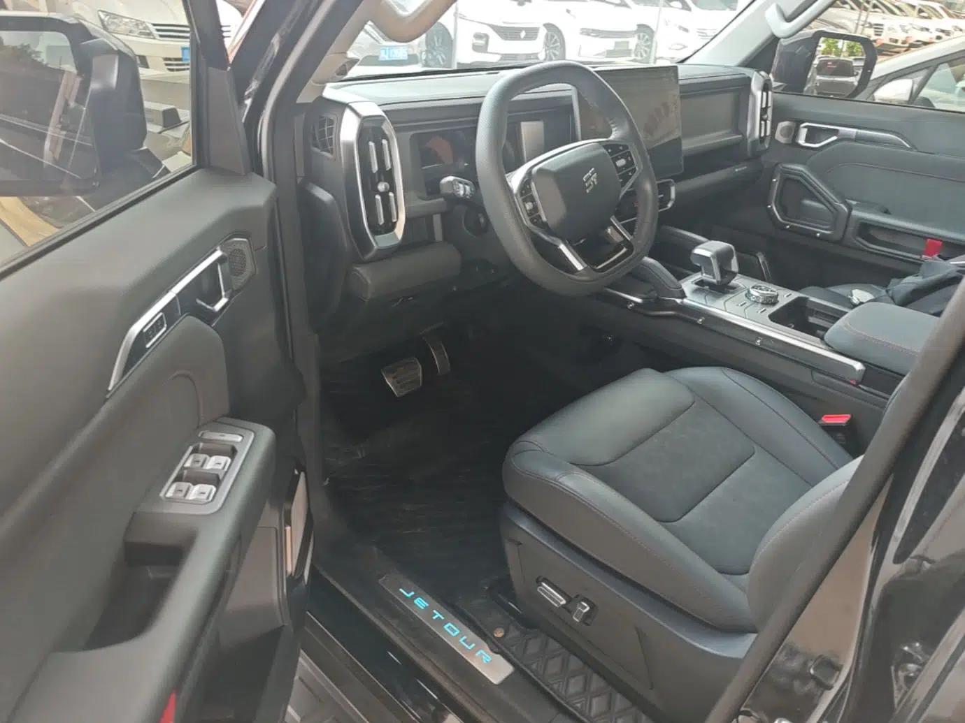 JETOUR Traveler 2023 2.0T All-Wheel-Drive CrossPRO — миниатюра 18