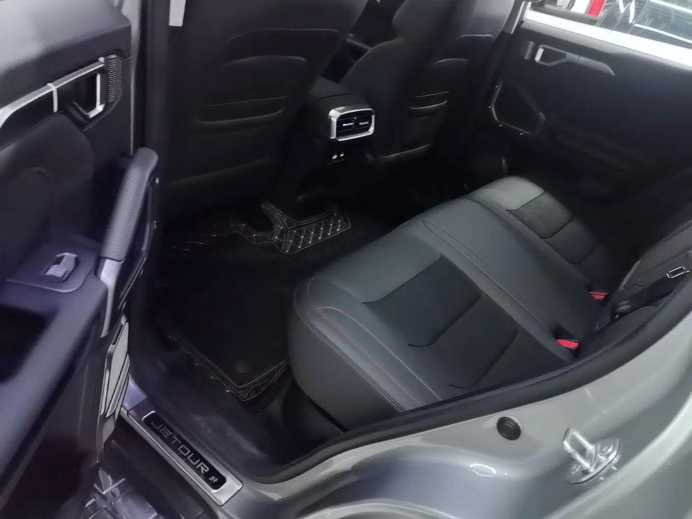 JETOUR Traveler 2023 1.5T Two-Wheel Drive Discovery PRO — миниатюра 20