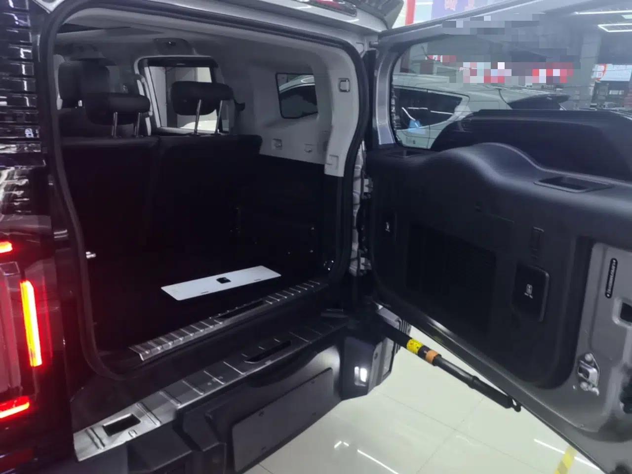 JETOUR Traveler 2023 1.5T Two-Wheel Drive Discovery PRO — миниатюра 22