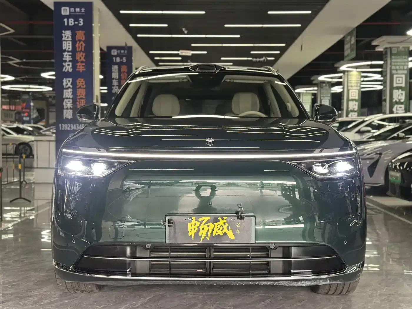 Wenjie M8 2025 Ultra Extended Range Edition (53.4kWh, 6-seater, 192-line LiDAR) — миниатюра 2