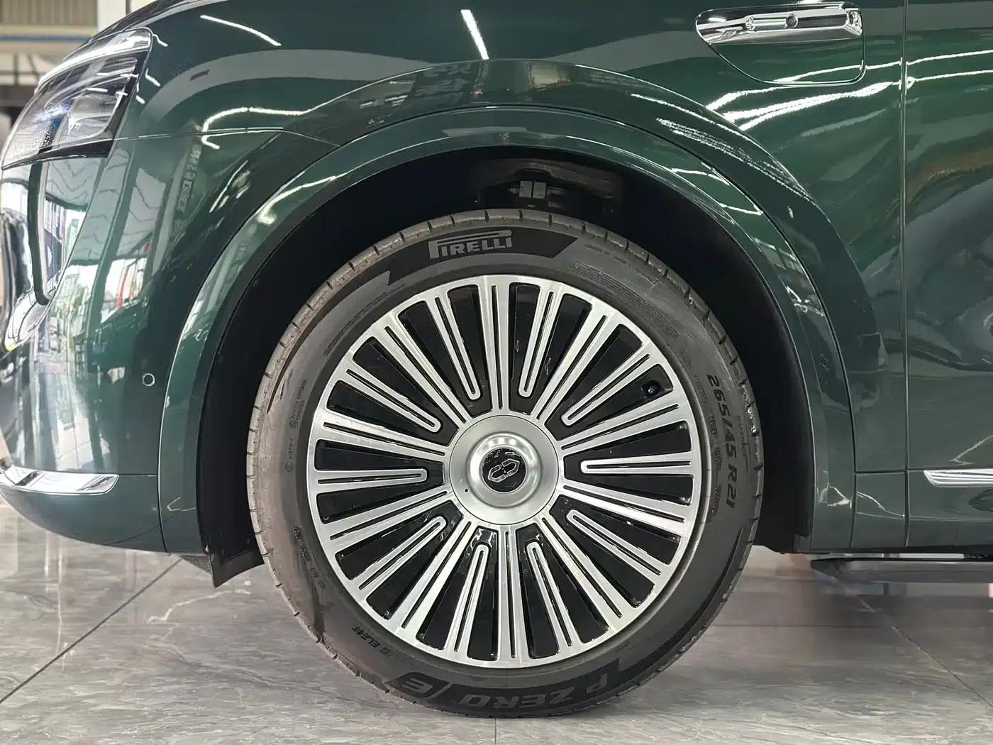 Wenjie M8 2025 Ultra Extended Range Edition (53.4kWh, 6-seater, 192-line LiDAR) — миниатюра 16